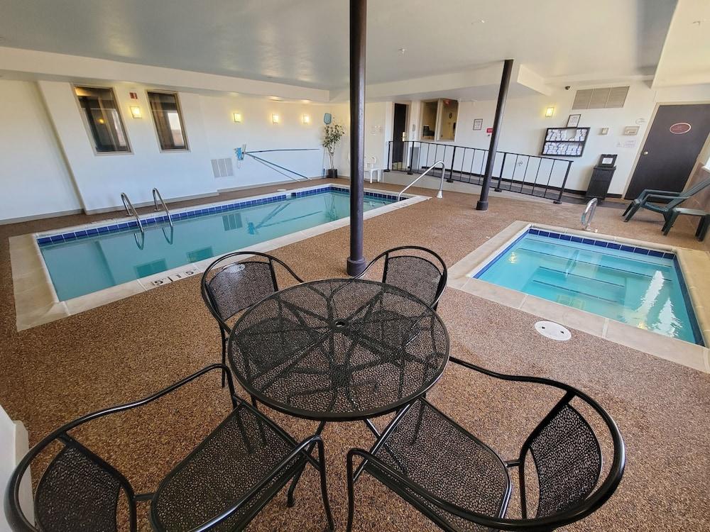 Hotel Baymont By Wyndham Pueblo